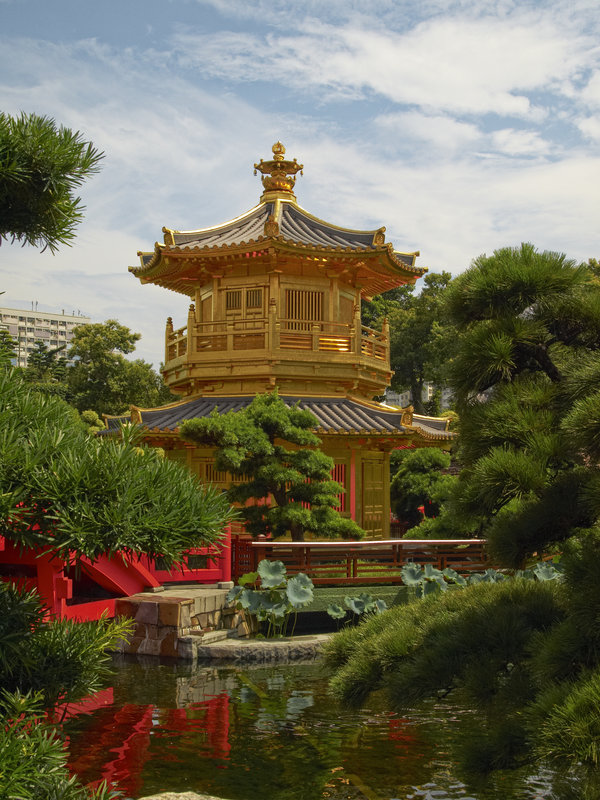 Diamond Hill,
      Chi Lin temple